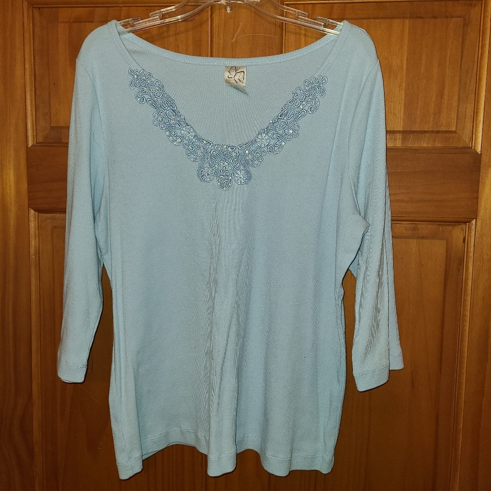 Women's plus top